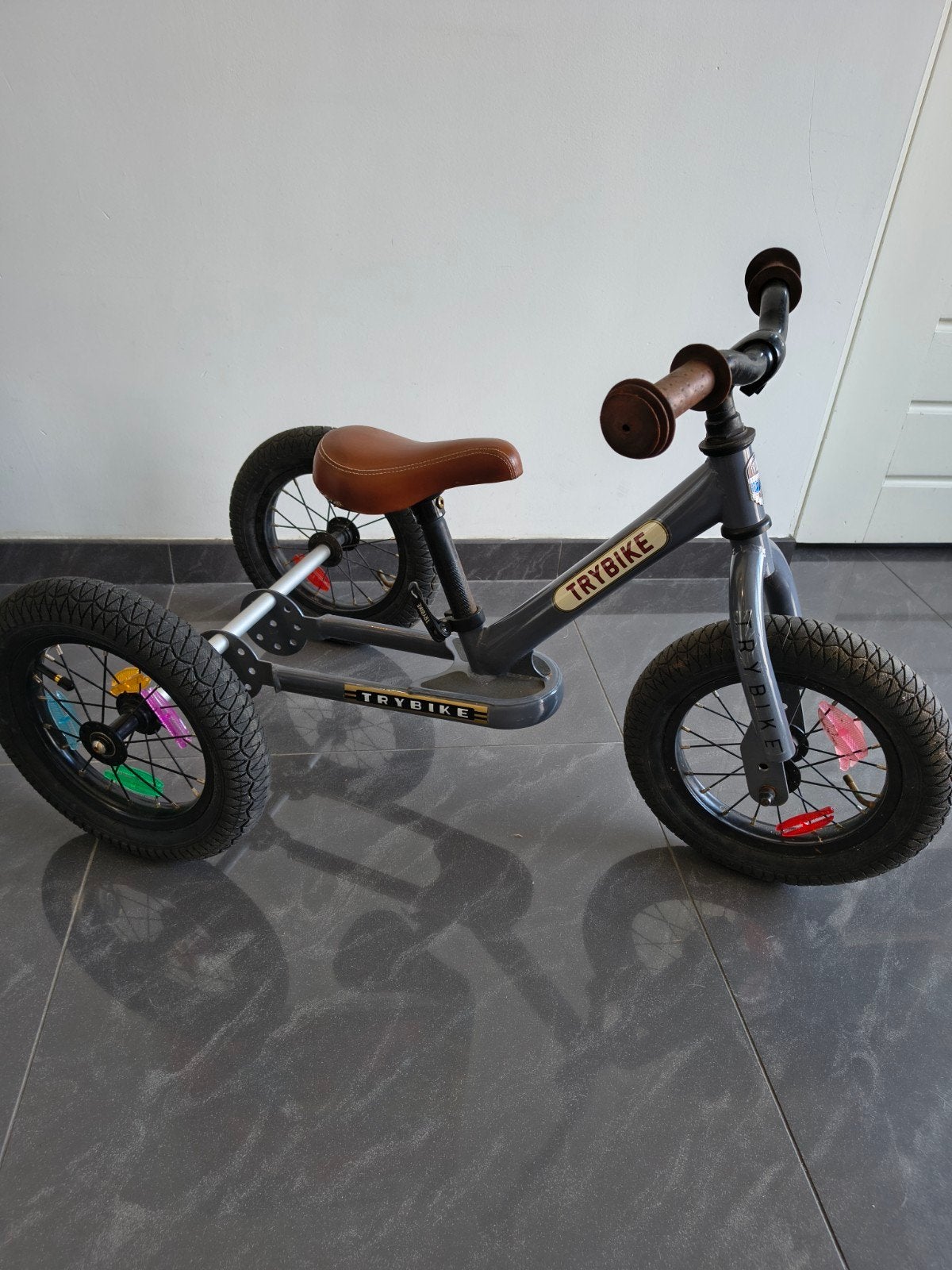 Trybike loopfiets 2-in-1 grijs- om te bouwen naar tweewieler