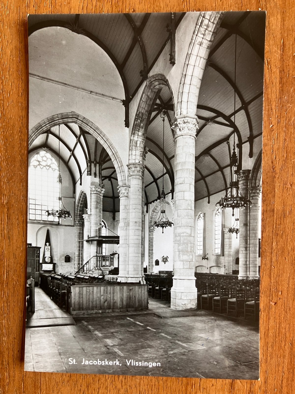 Interieur St. Jacobskerk Vlissingen, Verzamelen, Ansichtkaarten | Nederland, Ophalen of Verzenden, 1940 tot 1960, Gelopen, Zeeland