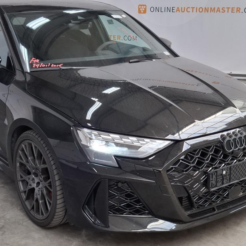 Personenauto Audi, RS3 Sportsback, Automaat, Overige modellen, Overige carrosserieën, Overige brandstoffen