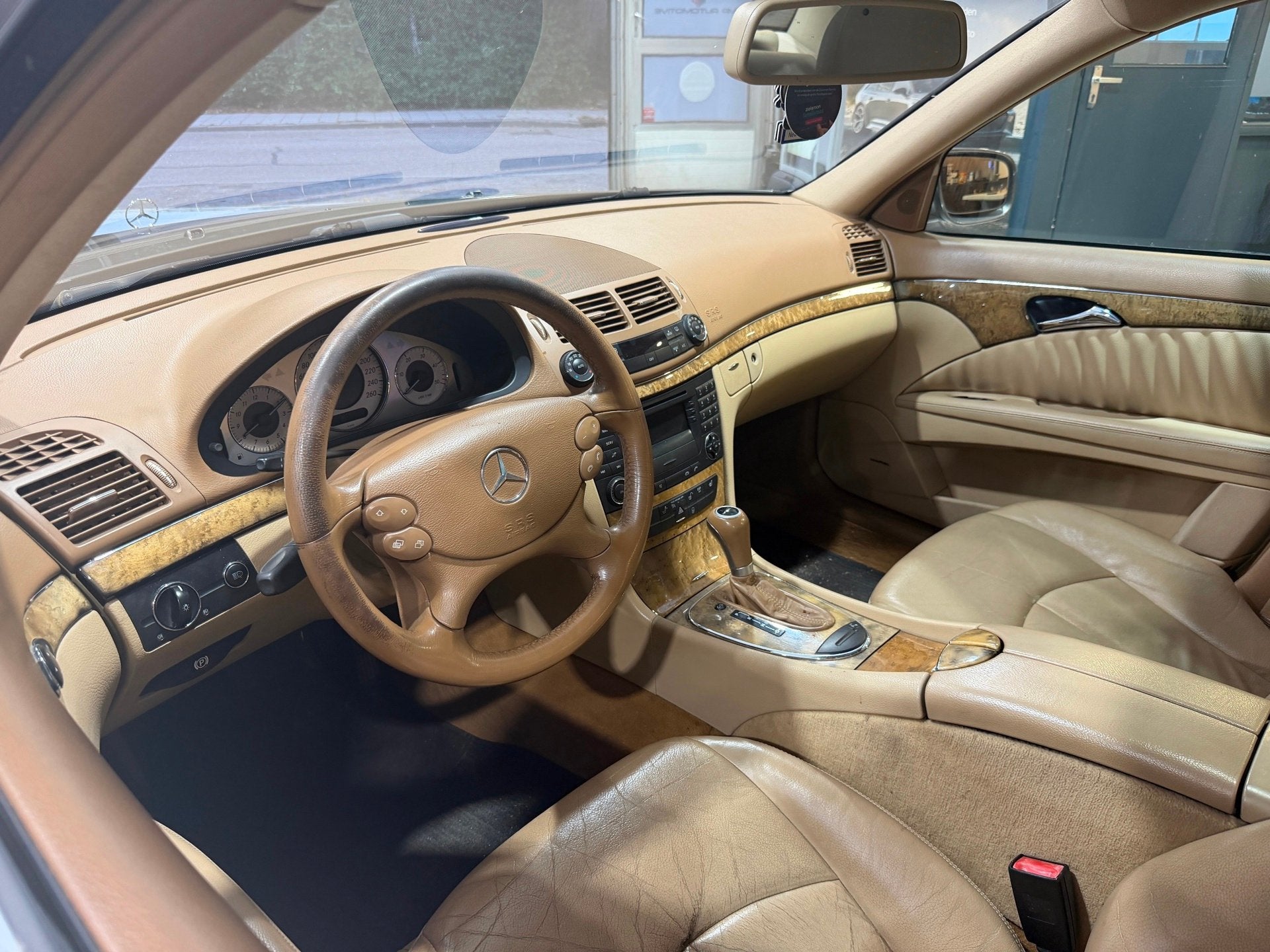 Mercedes-Benz E-klasse 320 CDI Avantgarde|PANO|LEDER|STOELVE, Auto's, Automaat, Achterwielaandrijving, 1650 kg, 2987 cc