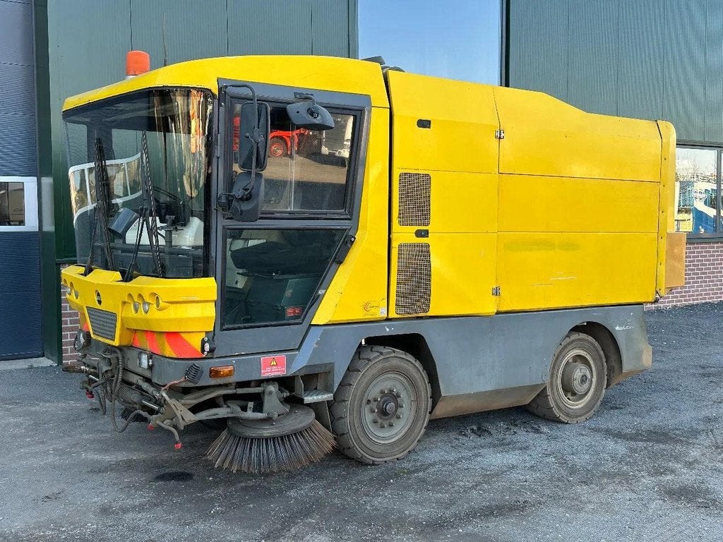 Ravo 530 VEEGMACHINE/SWEEPER! DK1054, Auto's, Vrachtwagens, Bedrijf, Te koop, Overige merken, Diesel, Origineel Nederlands, Overige kleuren