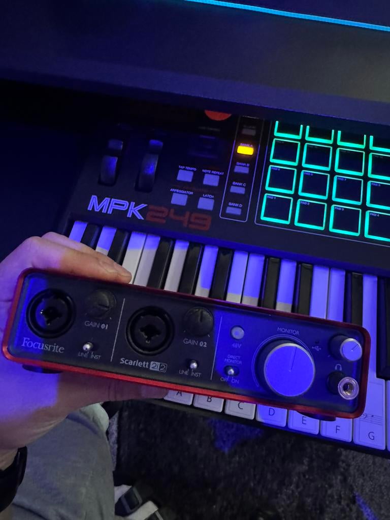 Akai MPK249 + Scarlett 2i2 – Complete set, Ophalen of Verzenden, Gebruikt, Overige merken