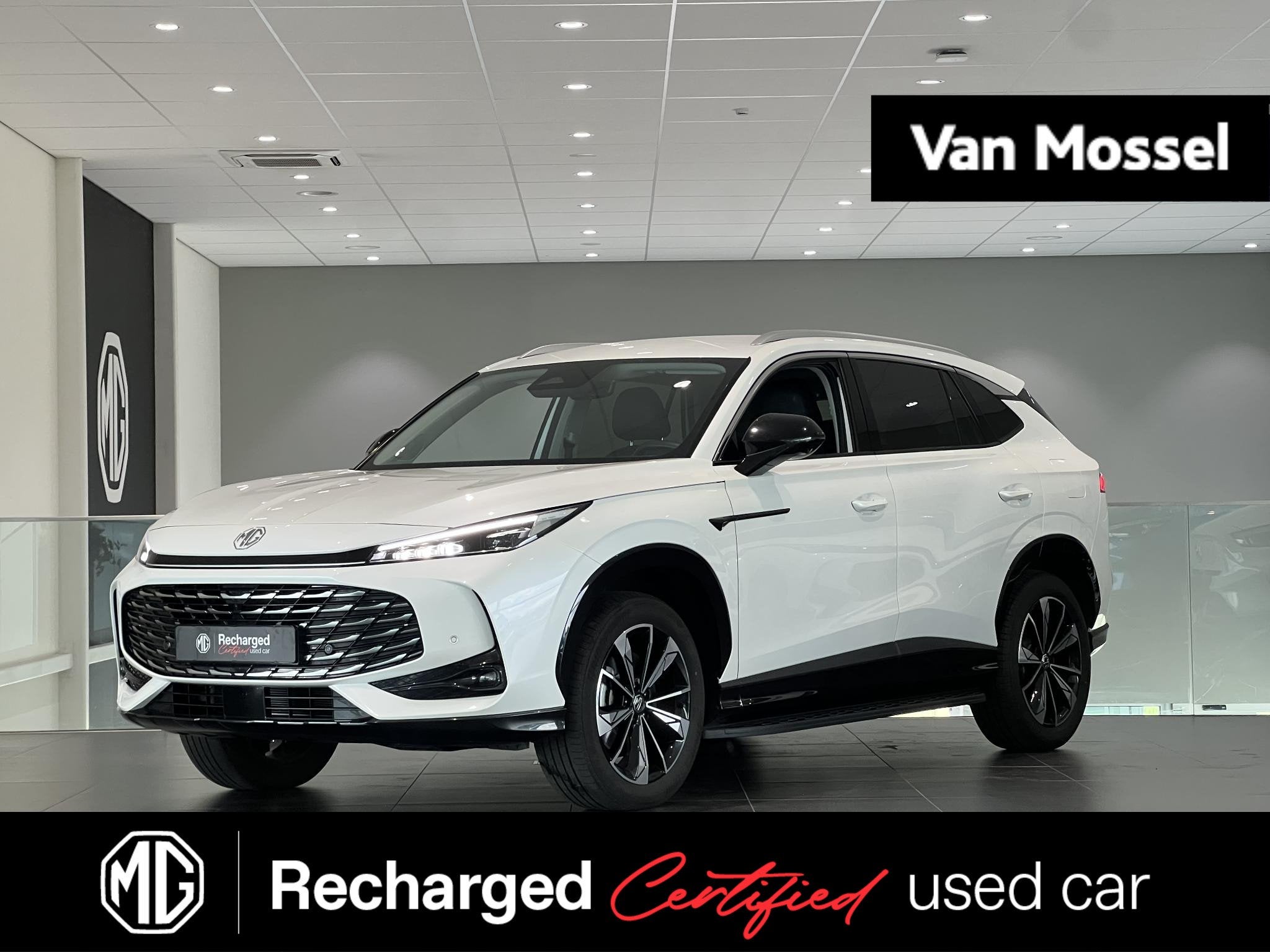 MG HS 1.5 PHEV Luxury | 100km Electrisch | Navi | CarPlay |, Auto's, 12 maanden, Stof, Gebruikt, Euro 6