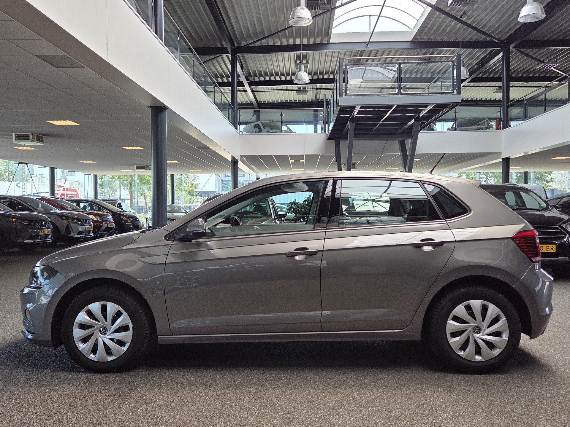 Volkswagen Polo 1.0 TSI Comfortline Executive / ECC / Navi /, Auto's, Volkswagen, 1063 kg, Gebruikt, Euro 6, 580 kg