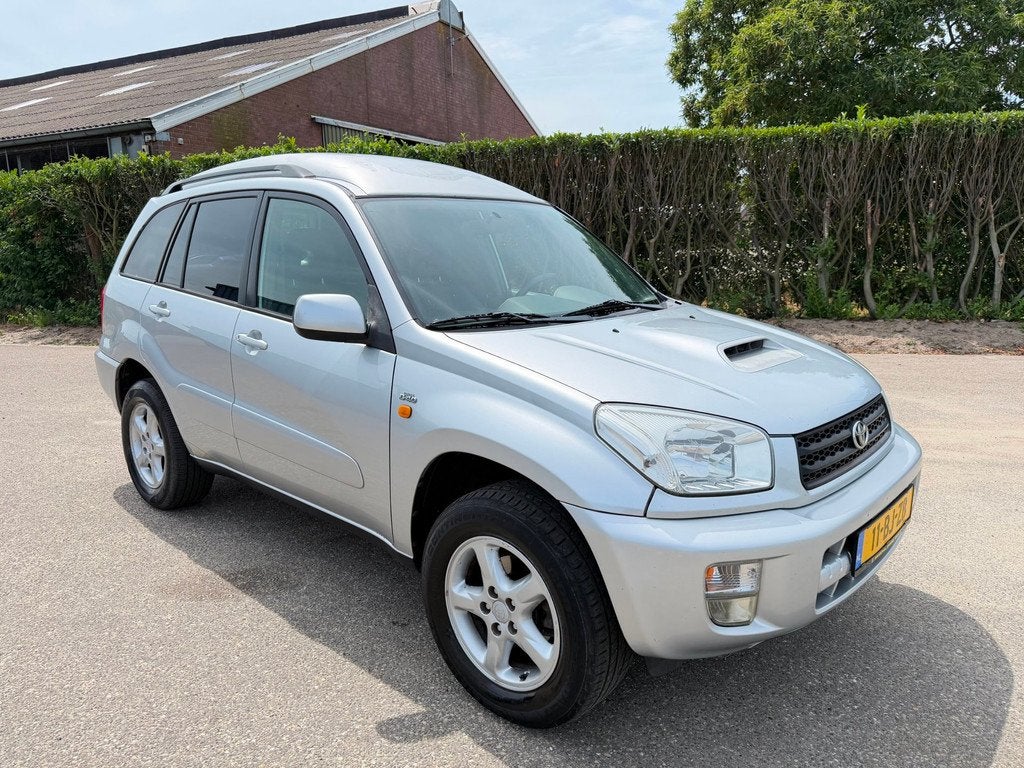 Toyota RAV4 2.0 D-4D - AIRCO - 4WD - APK 4/2027, Auto's, 4 cilinders, 116 pk, Origineel Nederlands, Bedrijf
