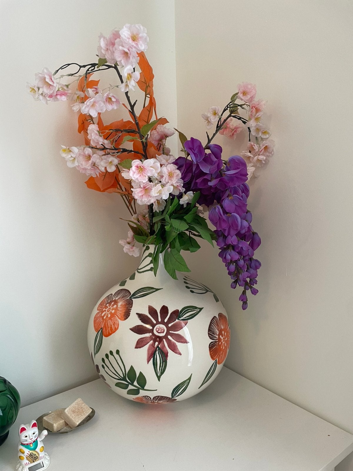 Vaas met bloemen, Huis en Inrichting, Woonaccessoires | Kunstplanten en Kunstbloemen, Ophalen, Zo goed als nieuw