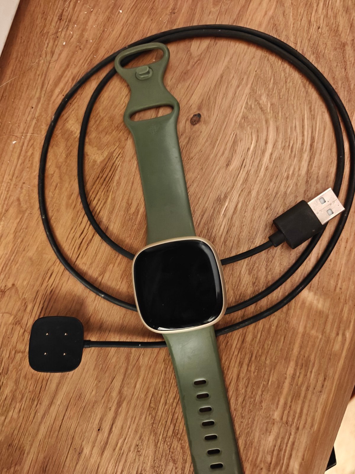 Fitbit Versa 3 met lichte gebruikerssporen, Gebruikt, Ophalen of Verzenden, Stappen, Fitbit