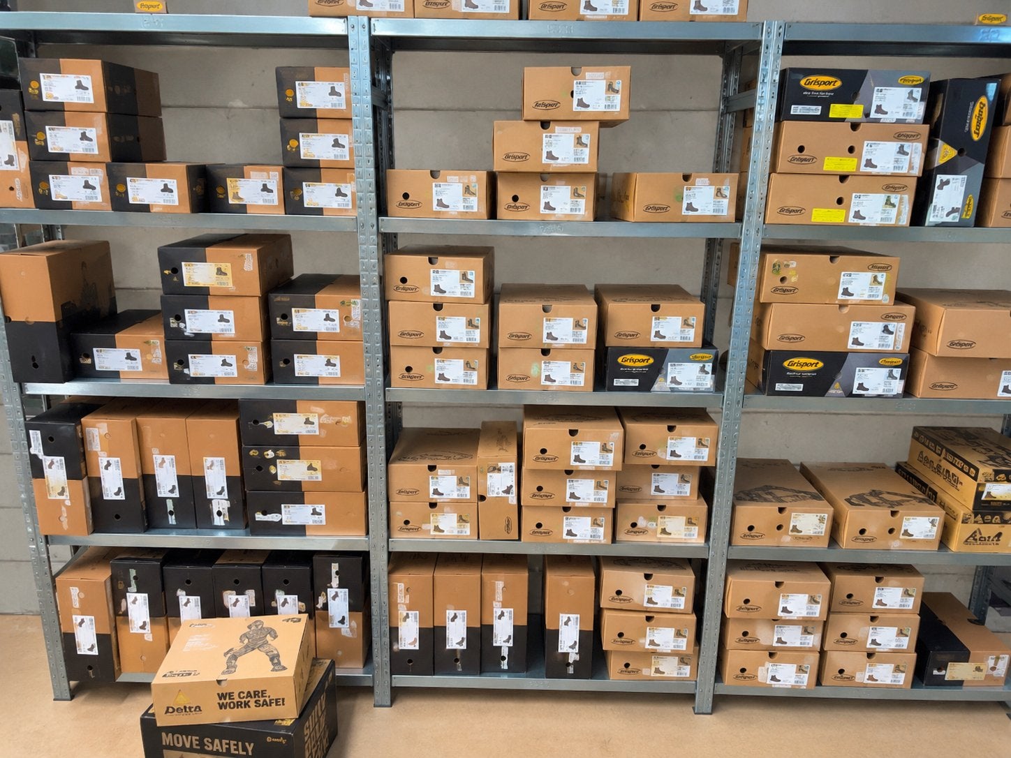 Partij werkschoenen tekoop!, Ophalen of Verzenden, Nieuw
