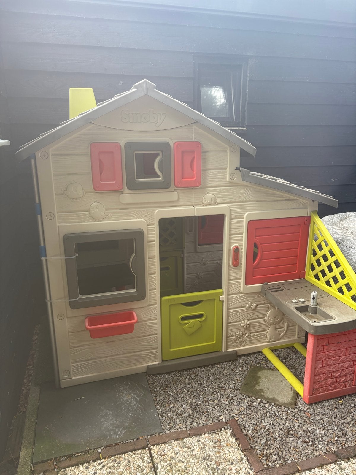 Smoby Speelhuisje met speelkeuken, gootsteen & picknicktafel, Ophalen, Zo goed als nieuw, Kunststof