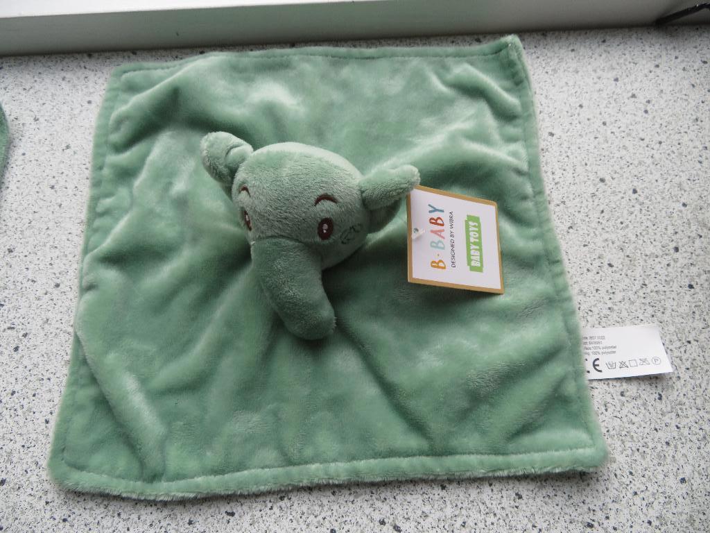 Groene velours knuffeldoek olifant olifantje van Wibra?, Ophalen of Verzenden, Zo goed als nieuw, Olifant