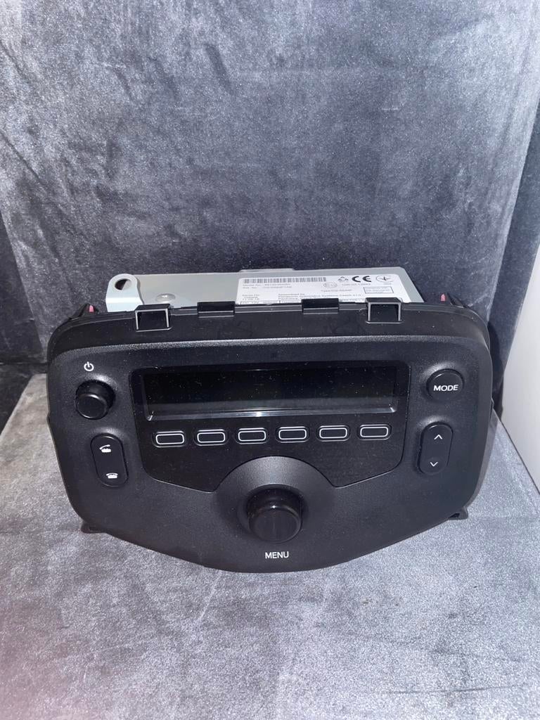 Peugeot 108 radio te koop bluetooth, Auto diversen, Ophalen of Verzenden, Zo goed als nieuw
