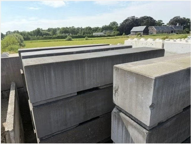 barriers / stapelblokken / afzetblokken 220x45x40 cm, Tuin en Terras, Tegels en Klinkers, Ophalen of Verzenden, Overige materialen