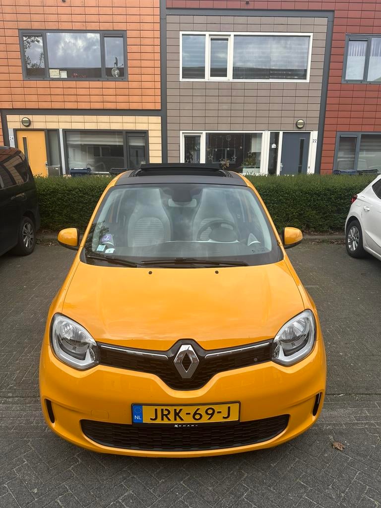 Renault Twingo Intens 1.0 SCe 75pk 2019, Auto's, Renault, Geel, Handgeschakeld, Particulier, 3 cilinders