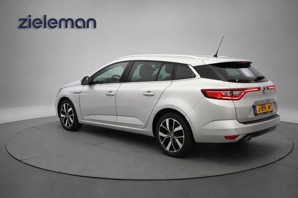 Renault Mégane Estate 1.3 TCe Bose Automaat - Carplay, Navi, Automaat, Dealer onderhouden, Gebruikt, 4 cilinders