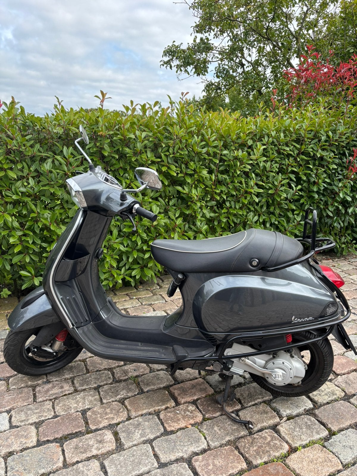 Piaggo vespa c38 bouwjaar 2007 Zo goed als nieuw weinig km, Fietsen en Brommers, Ophalen, Gebruikt, Maximaal 25 km/u