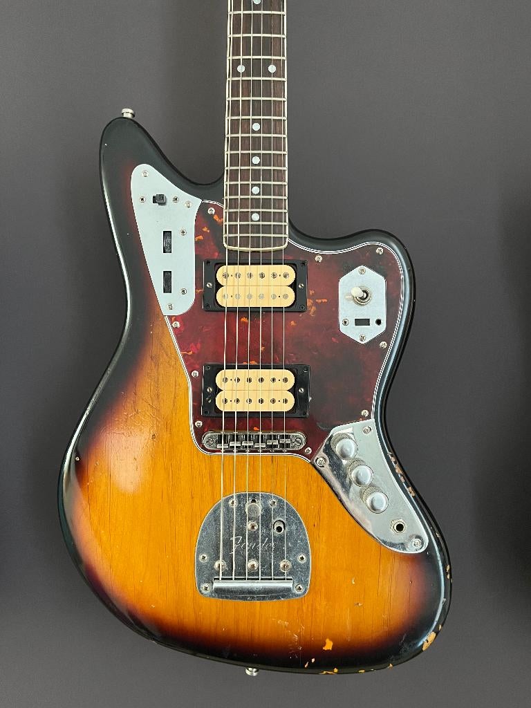 Road Worn Fender Jaguar Kurt Cobain + pickguards, Muziek en Instrumenten, Ophalen, Zo goed als nieuw, Solid body, Fender