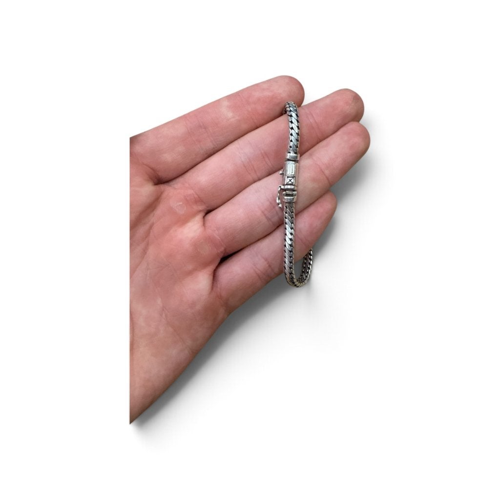 Buddha to Buddha Ben Mini Armband 19cm, Buddha to Buddha, Zo goed als nieuw, Support@buddhatobuddha.com, Buddha to Buddha
Herengracht 419
1017 BP Amsterdam
Netherlands