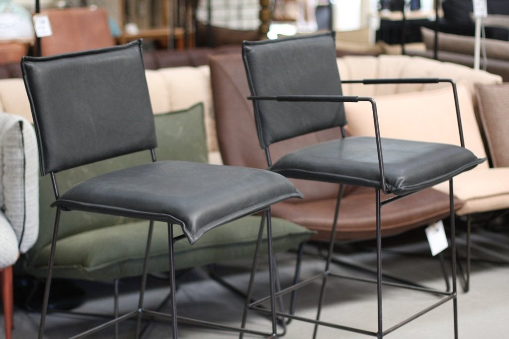 2 luxe barstoelen Norman Jess Design metaal leer zwart, Ophalen, Met voetsteun, 60 tot 90 cm, Zo goed als nieuw