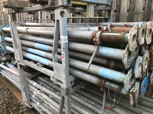 bouwstempels, stutten, schroefstempels, stempels, Ophalen, Zo goed als nieuw