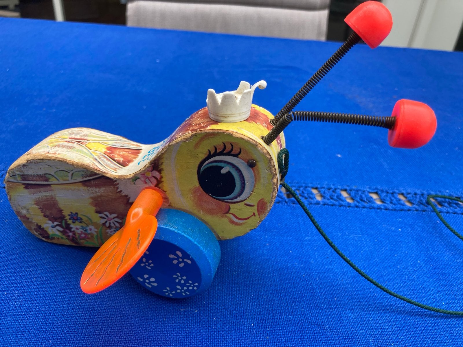 Vintage Fisher-Price Queen Buzzy Bee trekbeestje, Ophalen of Verzenden, Gebruikt, Duw- of Trekspeelgoed
