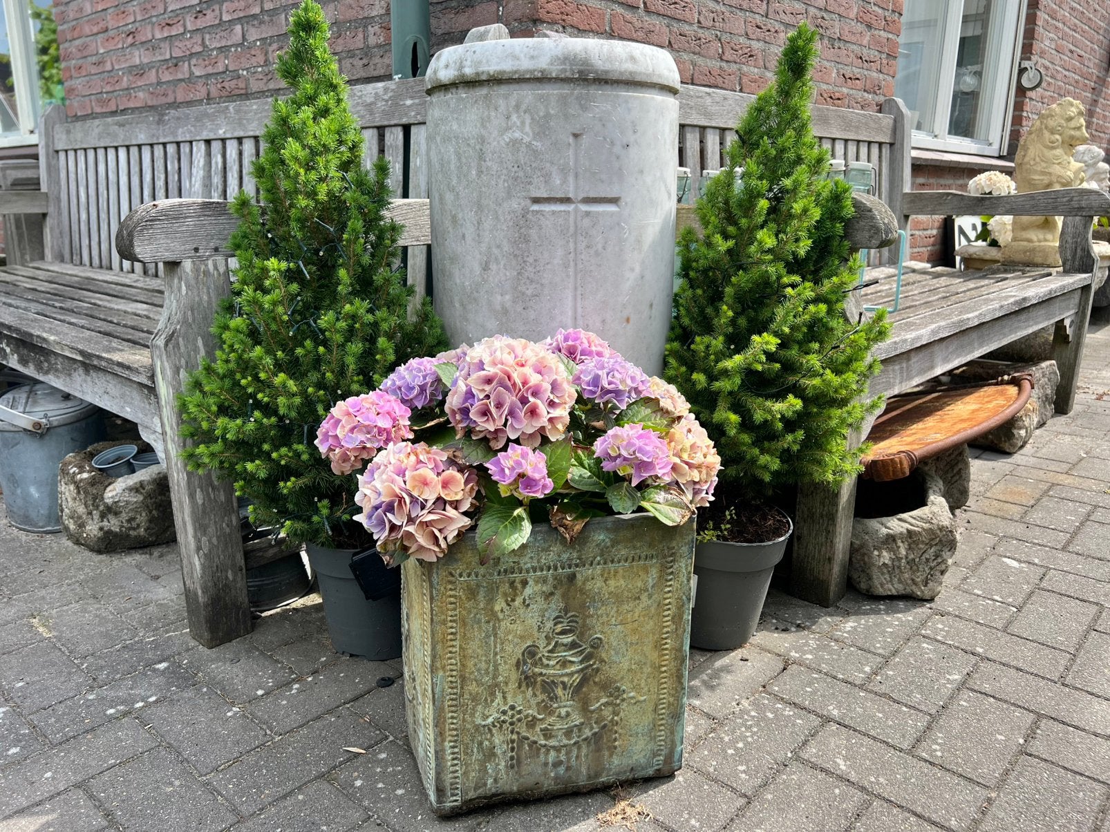PRACHTIG OUD MARMEREN DOOPVONT, Ophalen
