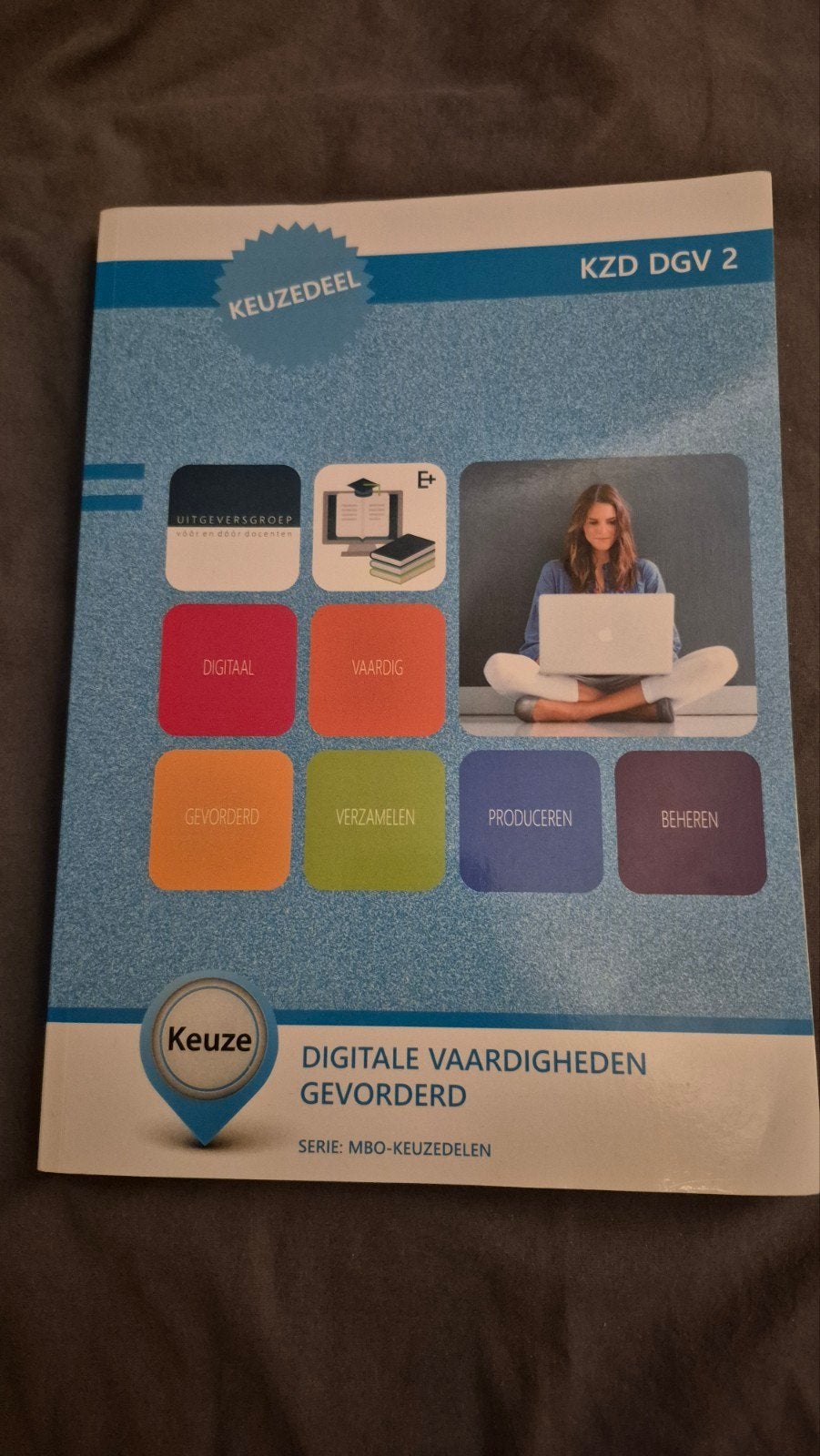 KZD DGV 2, Ophalen of Verzenden, Zo goed als nieuw, Overige niveaus, Nederlands