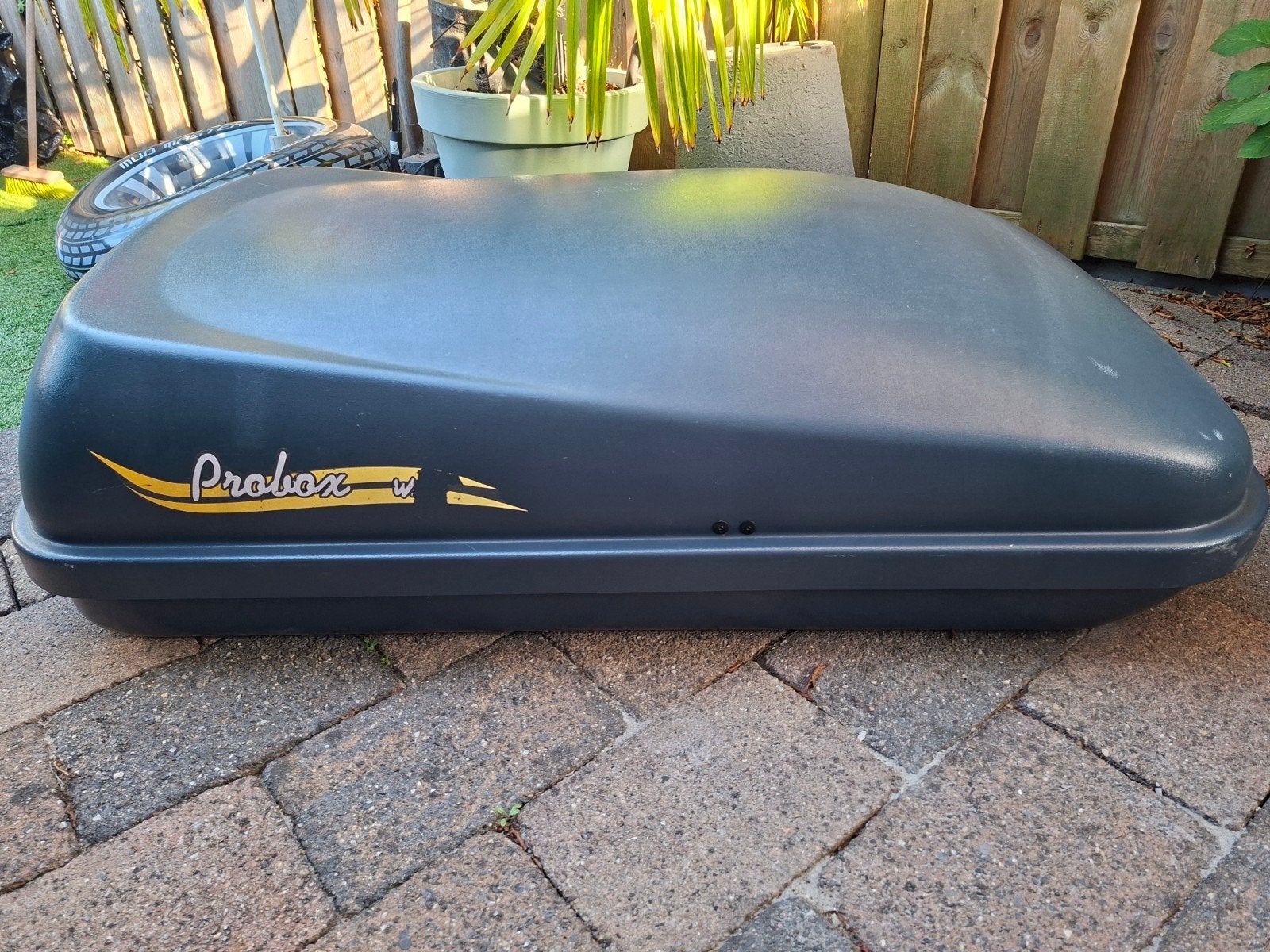 Probox Wave 310 Dakkoffer - Ruime Opslag voor Reizen, Ophalen, Gebruikt