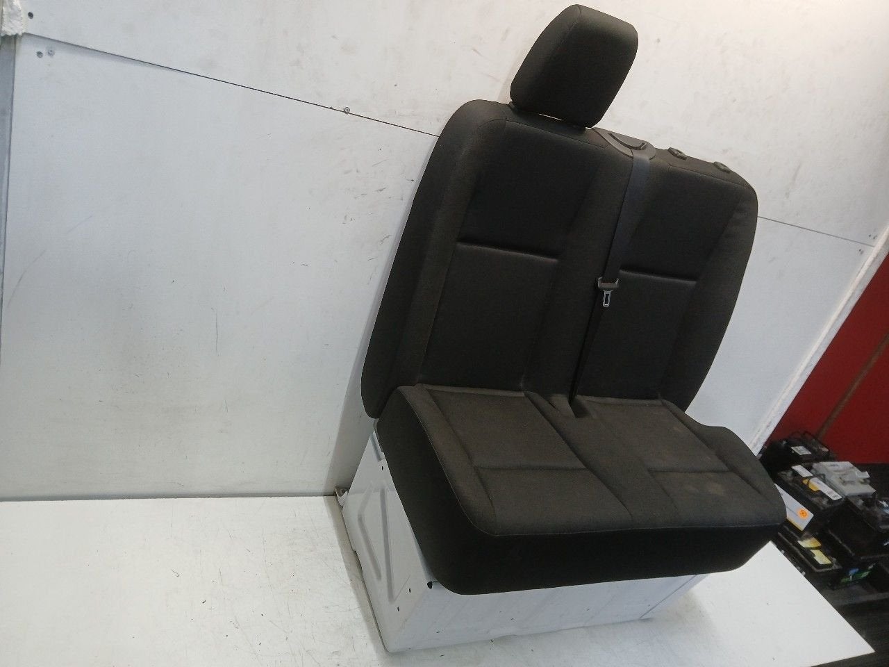 Stoel rechts voor Mercedes-Benz Sprinter, Auto-onderdelen, Onderdelen@venauto.nl, Van der Ven Autorecycling B.V., Gebruikt, Ettenseweg 76, 4706 PB Roosendaal, The Netherlands