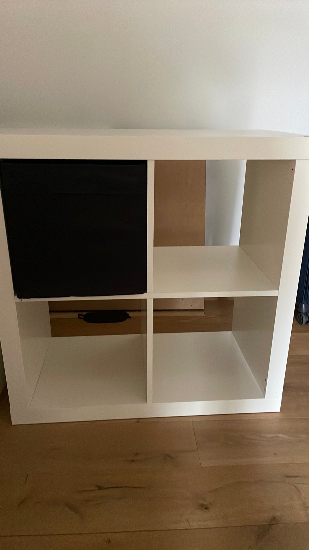 Kallax 4 vaks kast , wit met inzetbak, Huis en Inrichting, Kasten | Wandmeubels, Ophalen, Zo goed als nieuw, Minder dan 150 cm