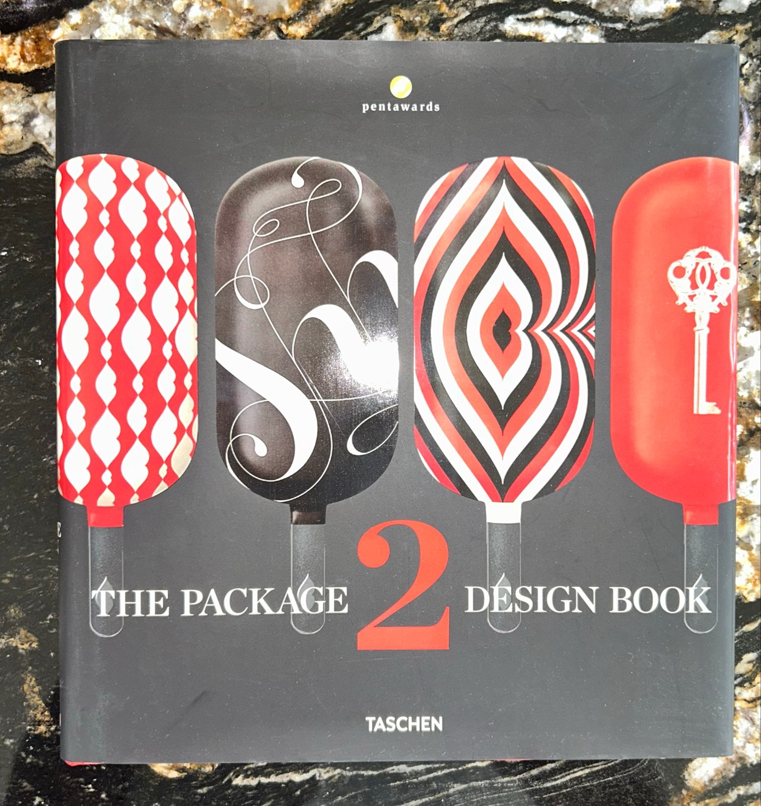 Pentawards The Package Design Book 2 - Taschen, Ophalen of Verzenden, Zo goed als nieuw, Overige onderwerpen