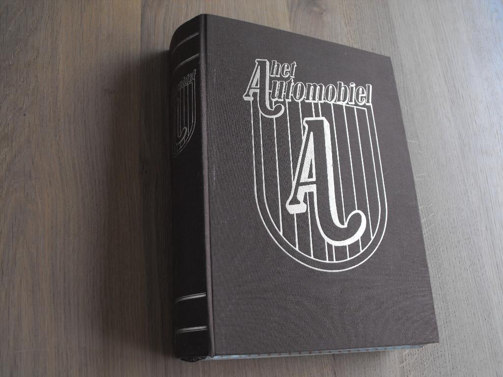 Het Automobiel - compleet album oldtimers 13x, Ophalen, Zo goed als nieuw