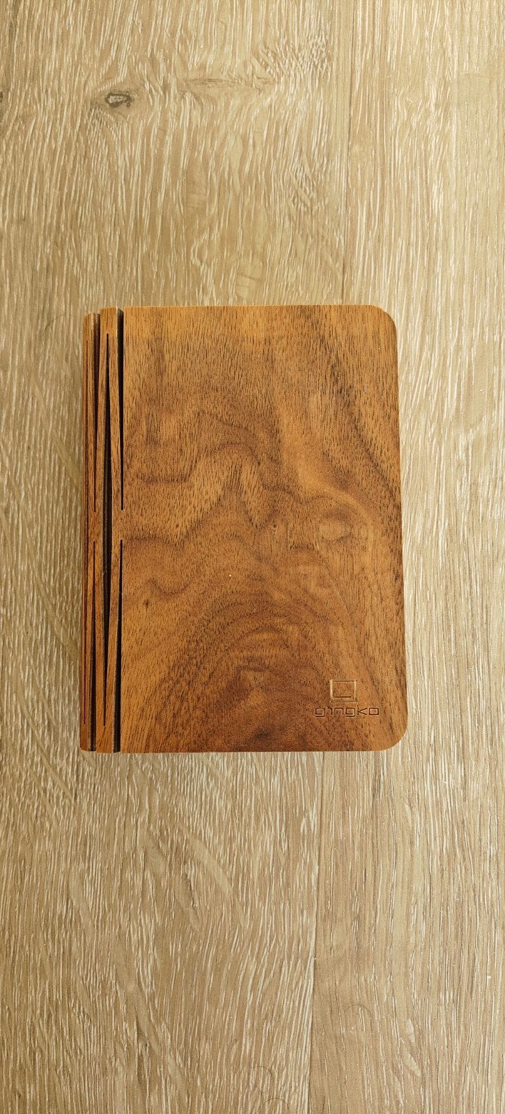 Gingko Mini Smart Book Light Walnoot Hout, Hout, Ophalen of Verzenden, Zo goed als nieuw, Modern