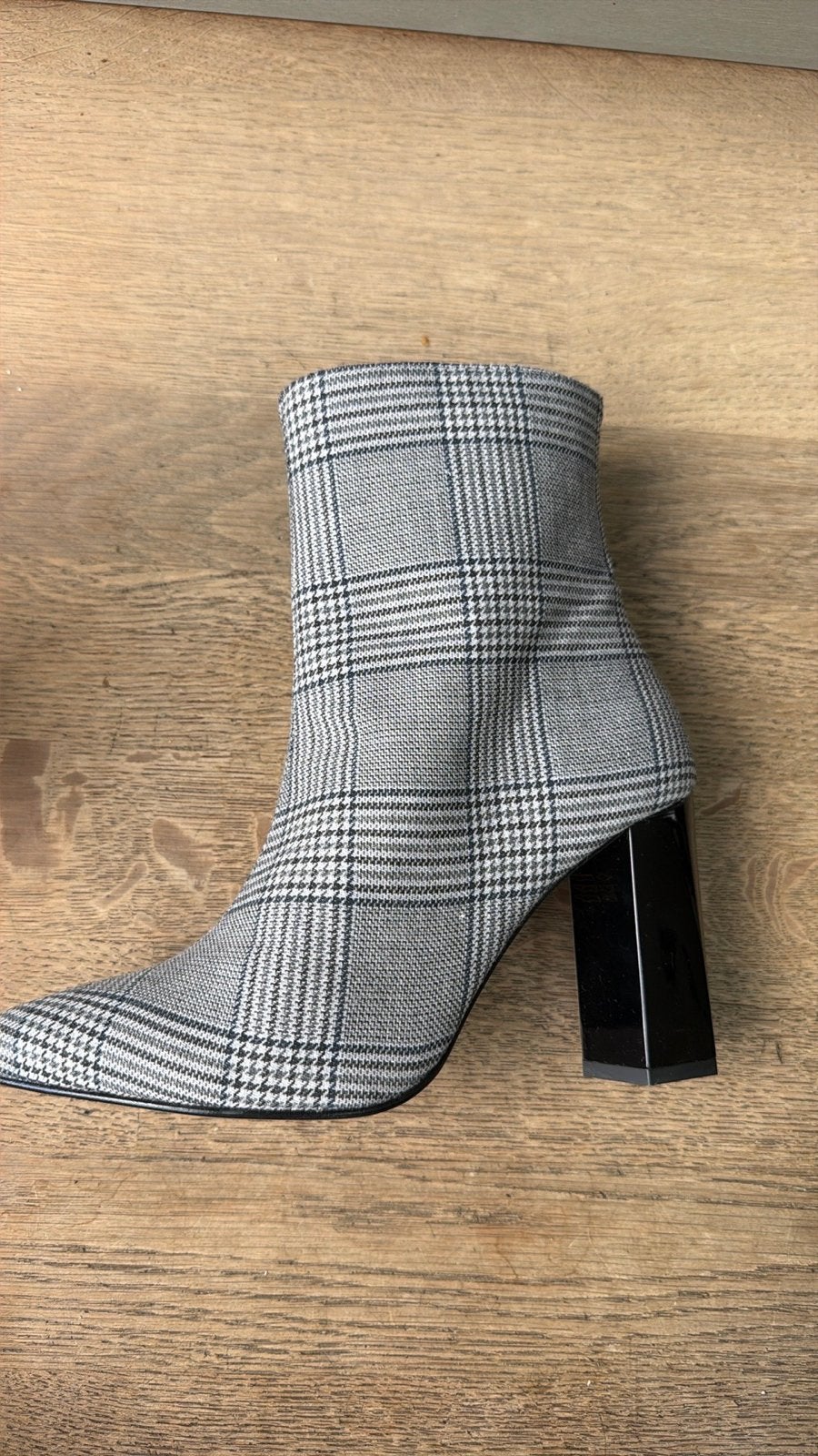 Nieuw:  geruite enkellaarsjes maat 38 made in Portugal, Ophalen, Nieuw, Grijs, Lage of Enkellaarzen