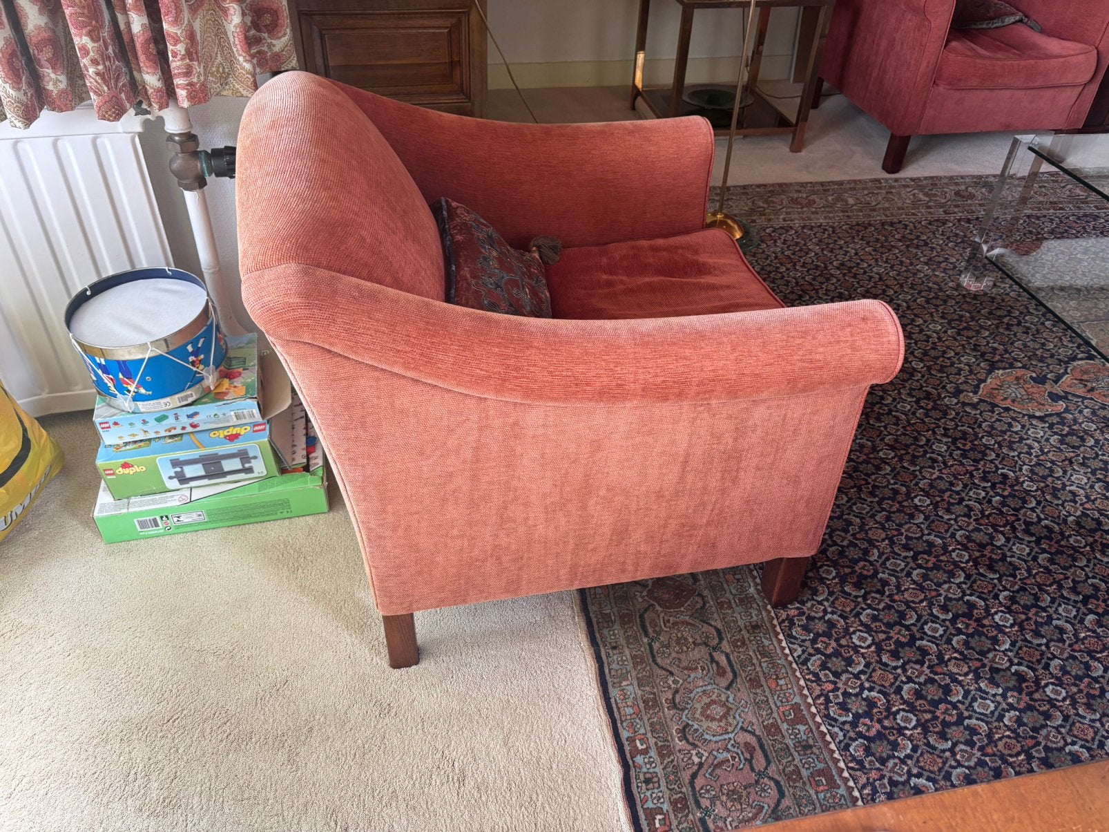 Zalmrood deens fauteuil, Ophalen, Eenpersoons, 75 tot 100 cm, Zo goed als nieuw