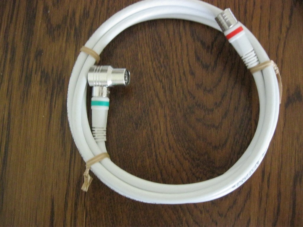 kabels nieuw en een Router zo goed als nieuw, Ophalen of Verzenden, Nieuw, Overige merken, Kabel of Snoer