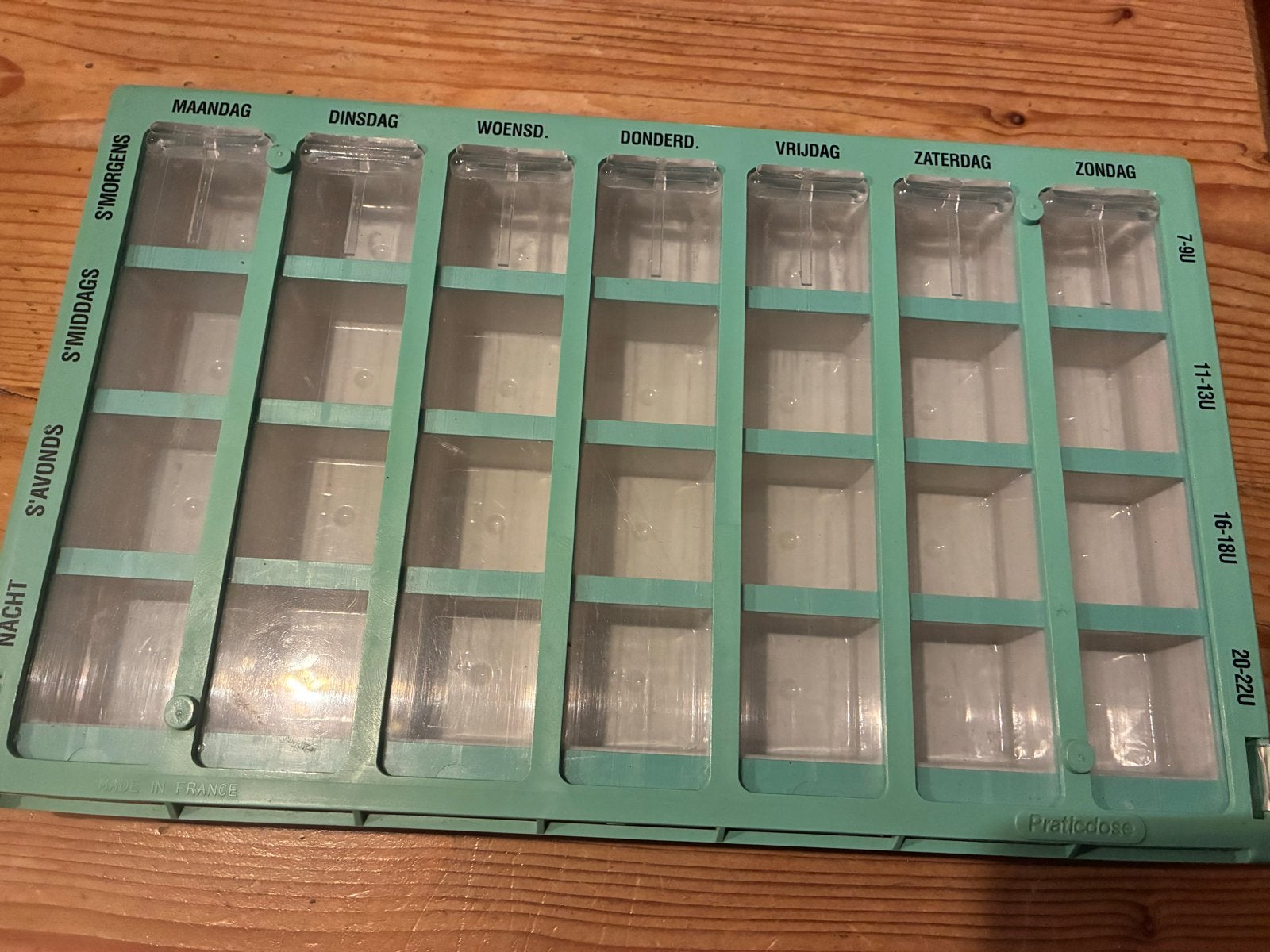 Praticdose pillendoos weekplanner medicijndoos, Ophalen of Verzenden, Gebruikt