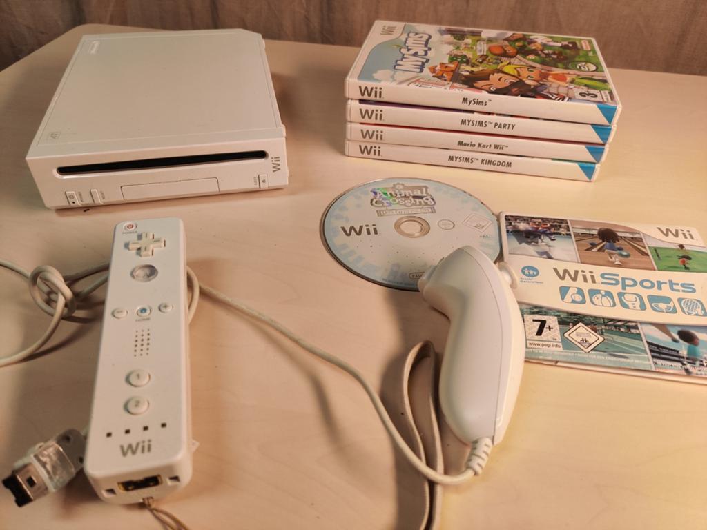 Wii :) met games :), Ophalen of Verzenden, Zo goed als nieuw, Met 1 controller