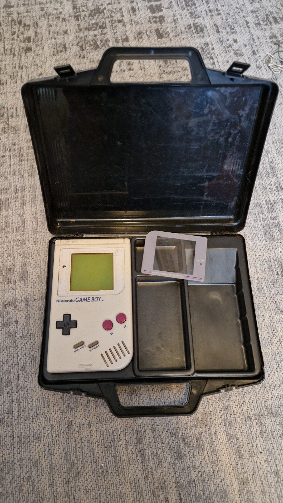 Game Boy Classic DMG-01 met opbergcase (functioneert), Ophalen of Verzenden, Gebruikt