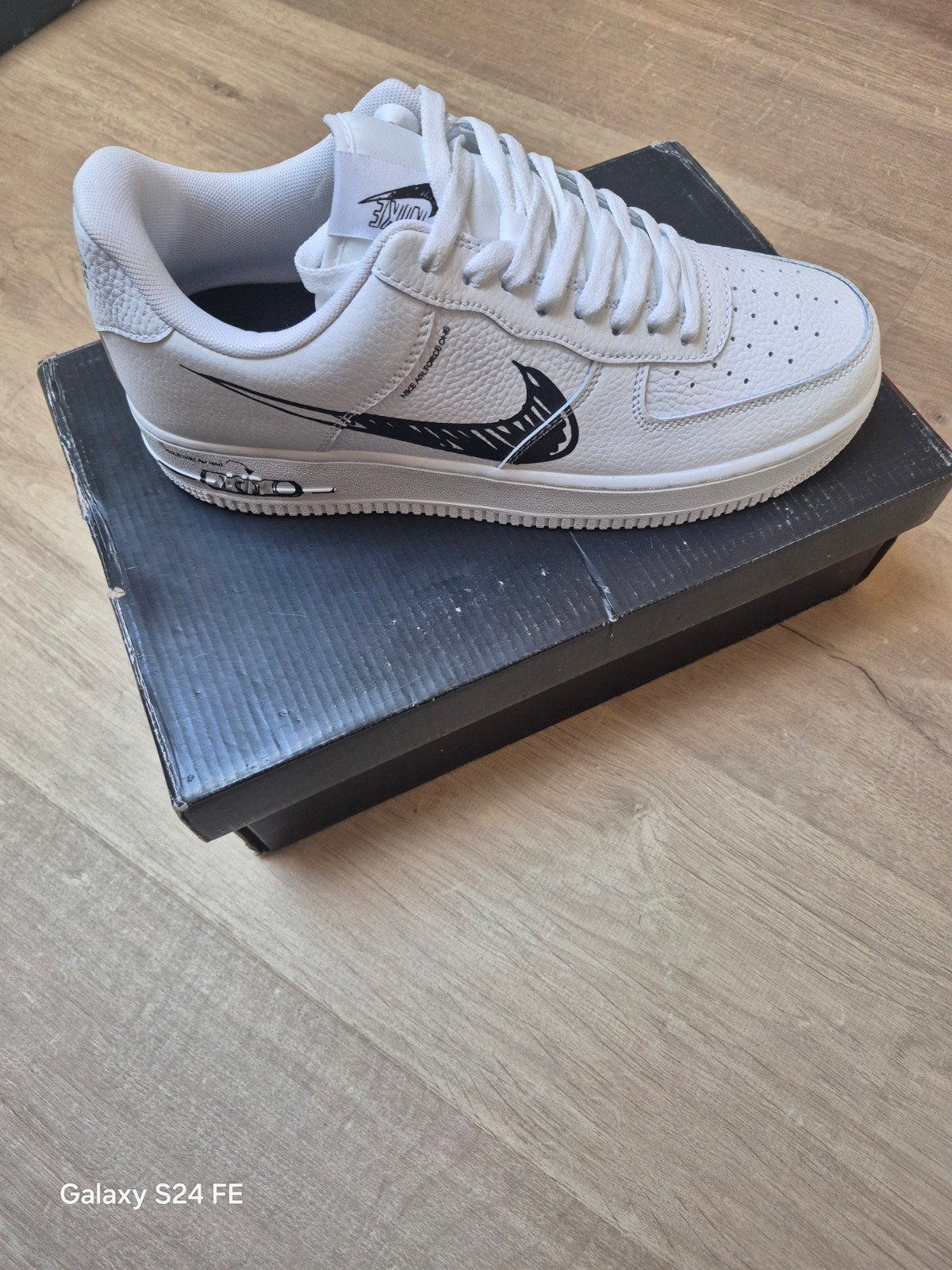 Nike Air Force 1 LV8 Utility - Nieuw in doos maat 41/44/44,5, Wit, Nike, Nieuw, Ophalen of Verzenden
