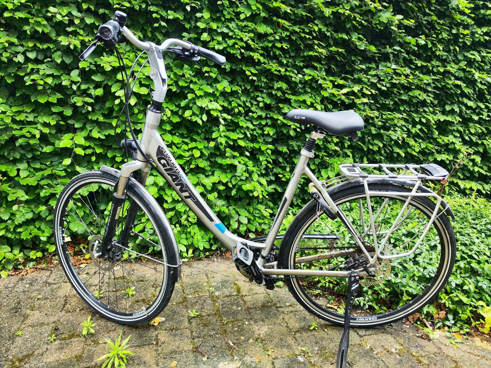 Giant Futuro RS City/Trekking Fiets - Maat L, Fietsen en Brommers, Fietsen | Dames | Damesfietsen, Ophalen, Gebruikt, Versnellingen