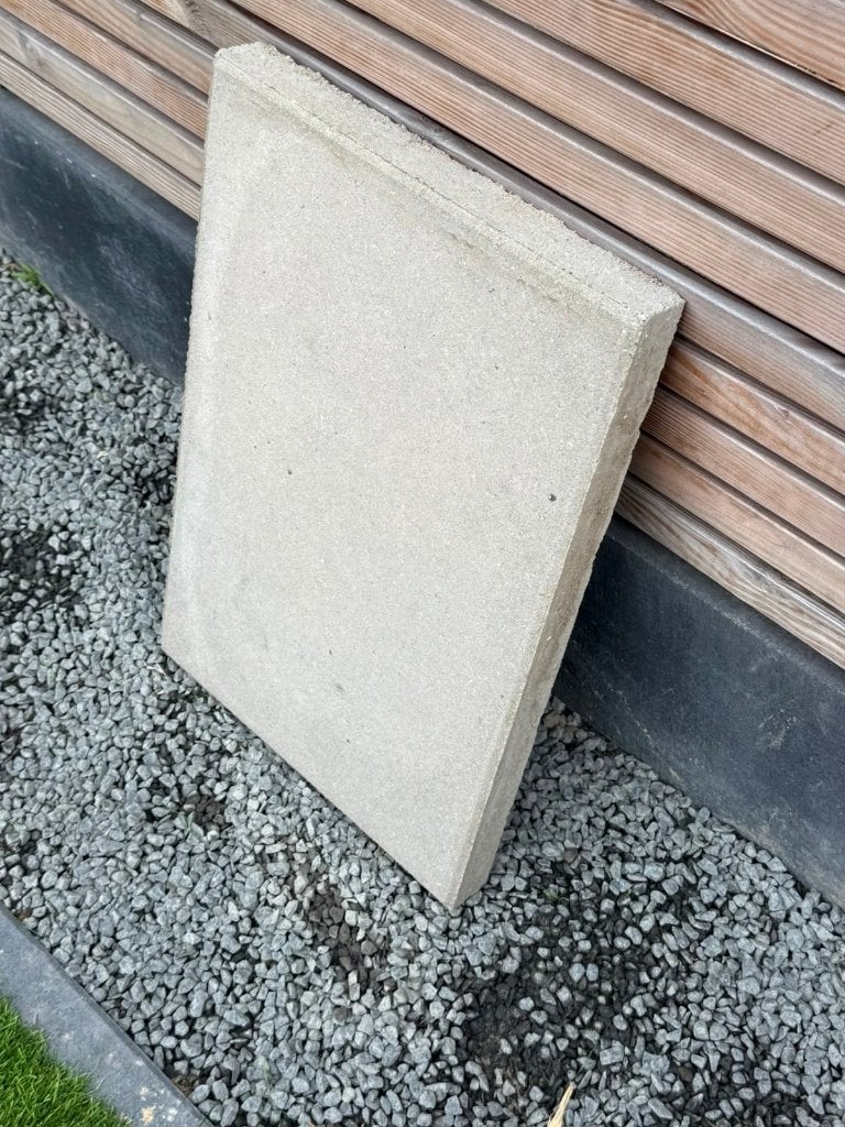 Gratis 28 tuintegels 60 x 40 x 5 cm, Ophalen, 5 tot 10 m², Zo goed als nieuw, Beton