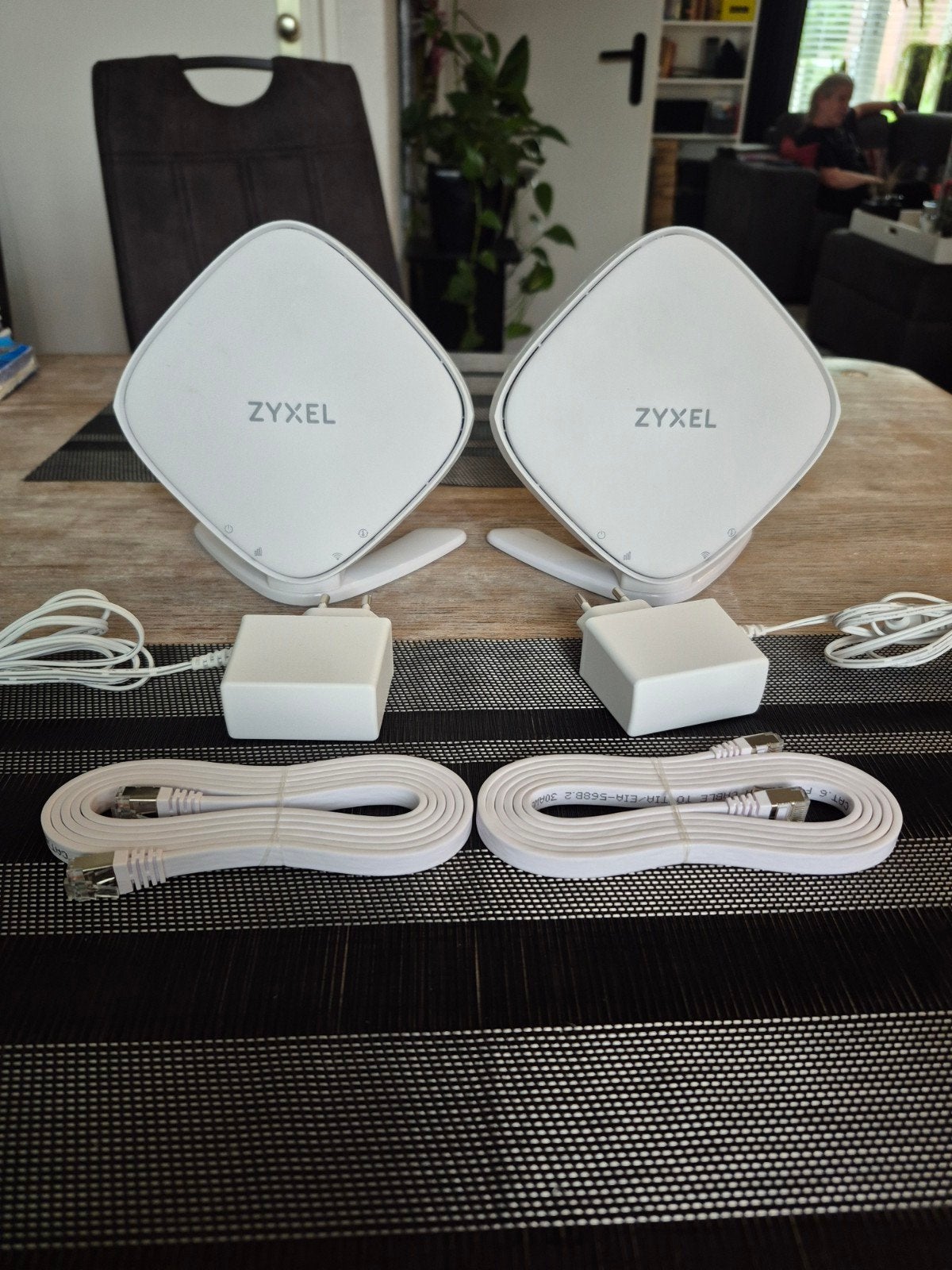 Zyxel WX5600-T0 WiFi 6 Mesh Routers (2 stuks), Ophalen of Verzenden, Zo goed als nieuw, Router, Zyxel