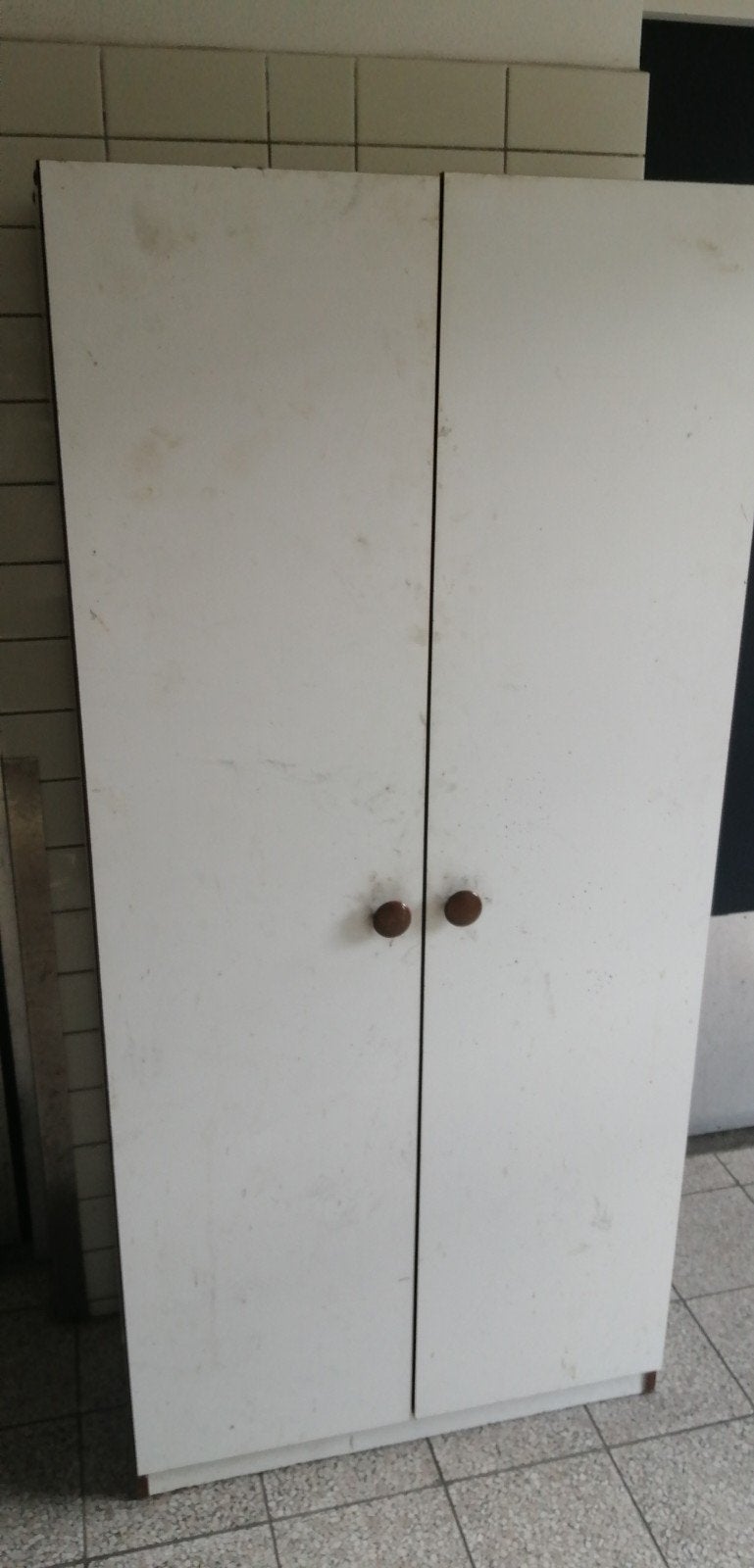 Gratis kast voor de berging - Hoogte circa 170cm, Ophalen, Gebruikt