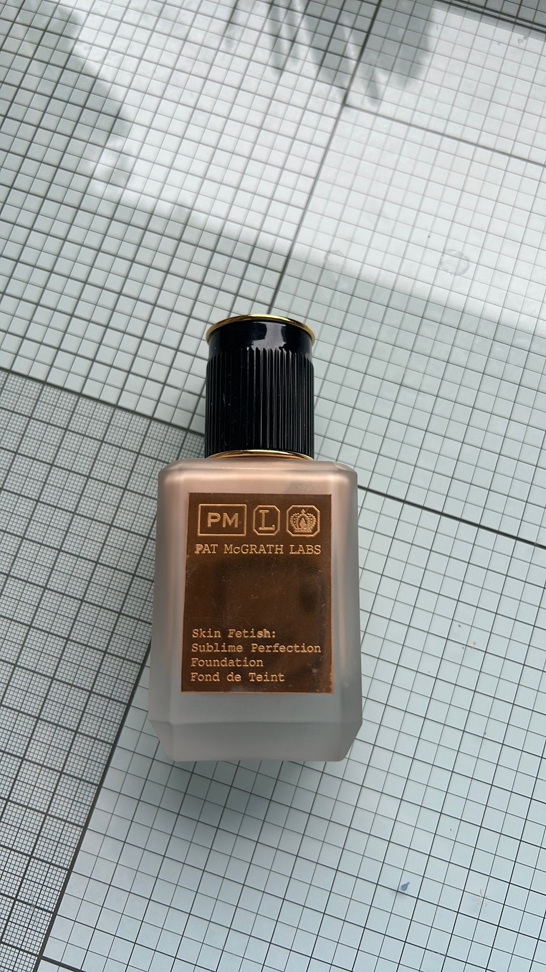 Pat mcgrath sublime foundation in light 4, Ophalen of Verzenden, Zo goed als nieuw, Beige, Gehele gezicht