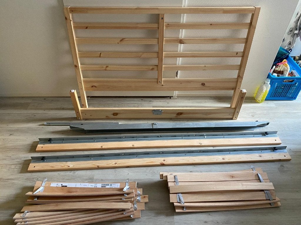 Compleet Tarva IKEA bed, Ophalen, Beige, 140 cm, Zo goed als nieuw