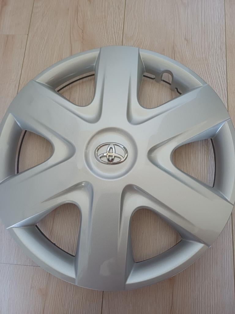 Nieus Toyota Aygo  Wieldoppen, Auto diversen, Wieldoppen, Ophalen of Verzenden
