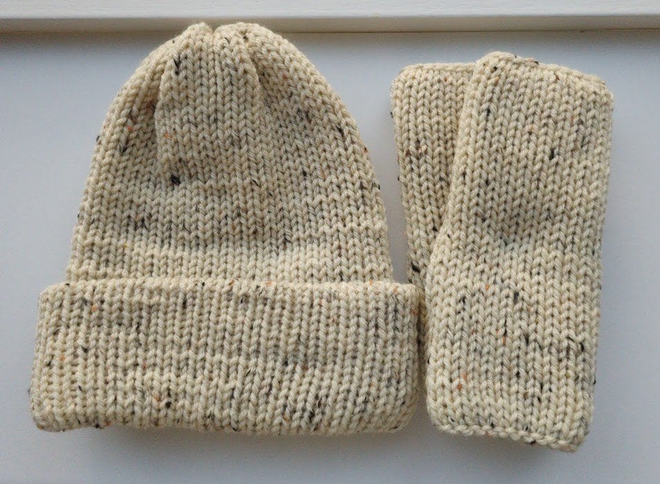 Witte tweed muts met vingerloze handschoenen | handgemaakt, Kleding | Dames, Maat 38/40 (M), Nieuw, Ophalen of Verzenden, Handgemaakt