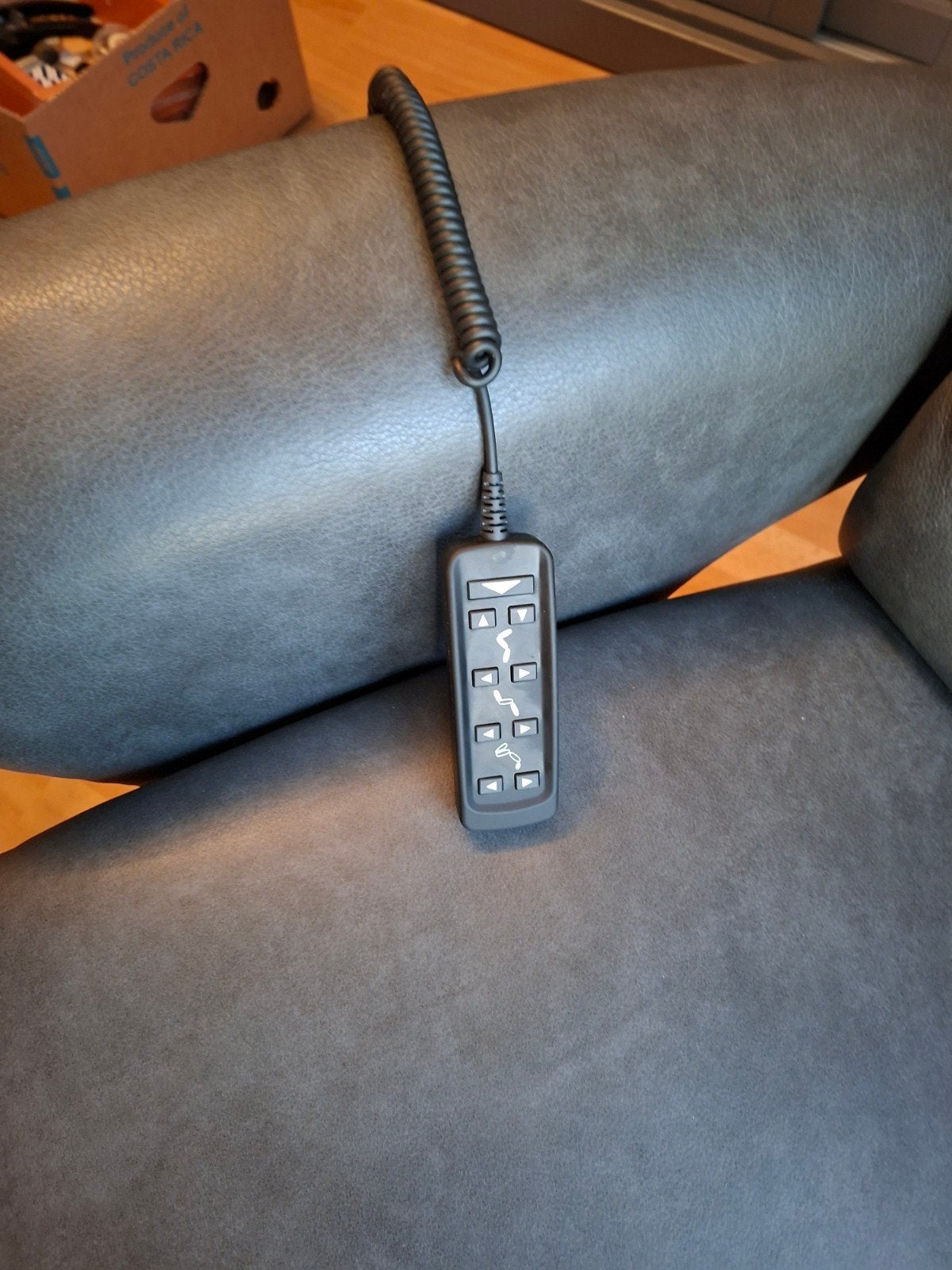 Foto 3 van Comfortabele relaxfauteuil met elektrische bediening
