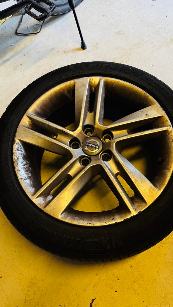 Volvo V60 Velgen met Zomerbanden - 17 inch, Gebruikt, Banden en Velgen, 17 inch, Ophalen of Verzenden