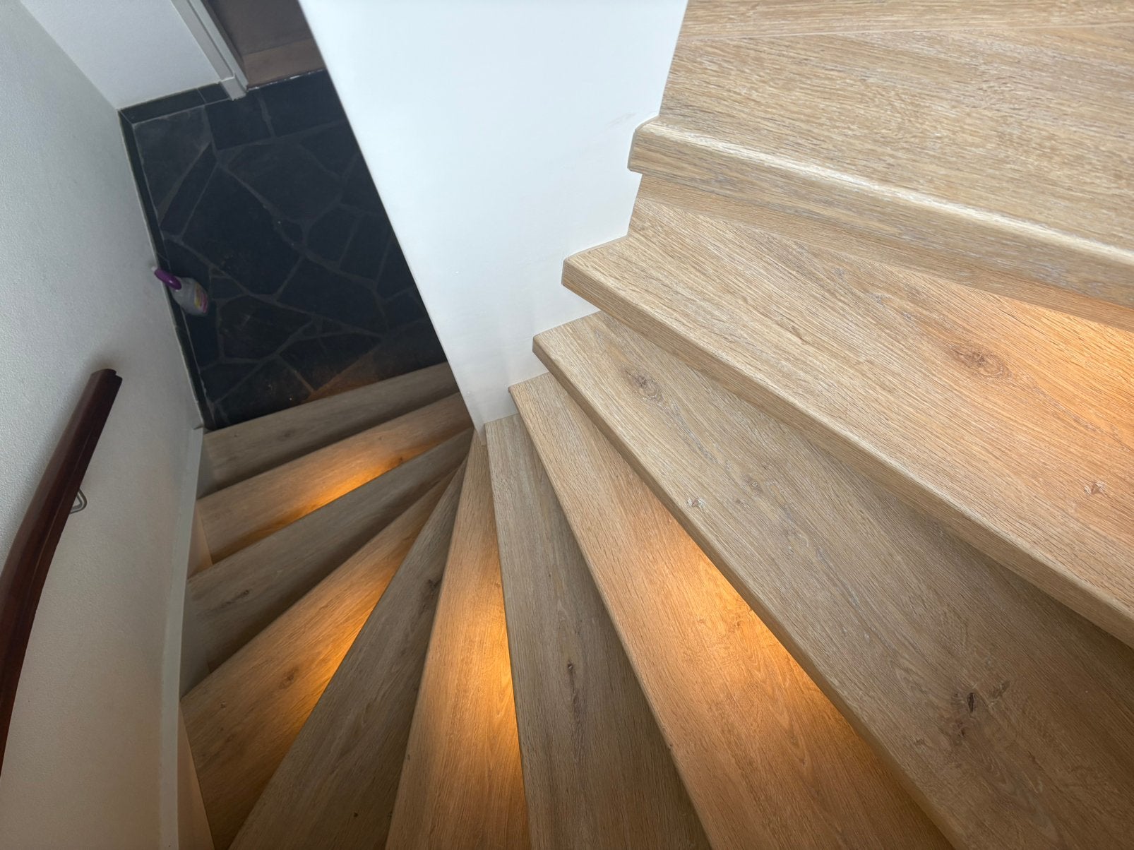Foto 19 van Traprenovatie | €1500 | All incl | Geen aanbetaling!. Tot 15